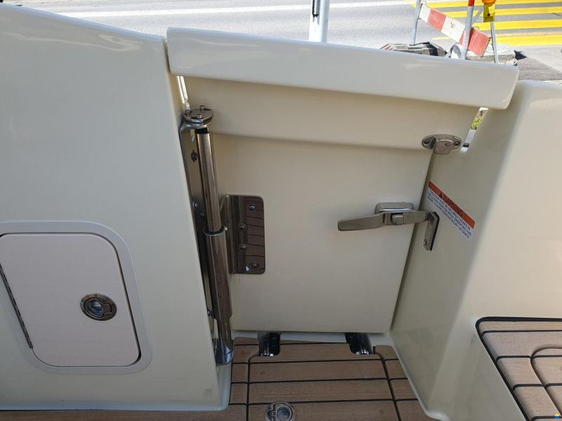 Chris Craft Launch 28 GT