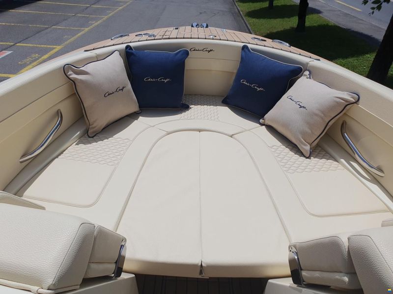 Chris Craft Launch 28 GT