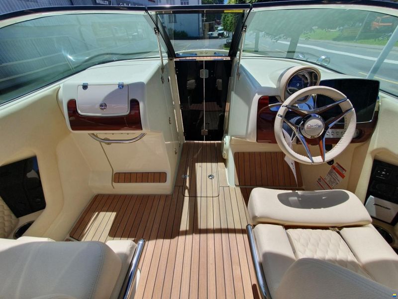 Chris Craft Launch 28 GT