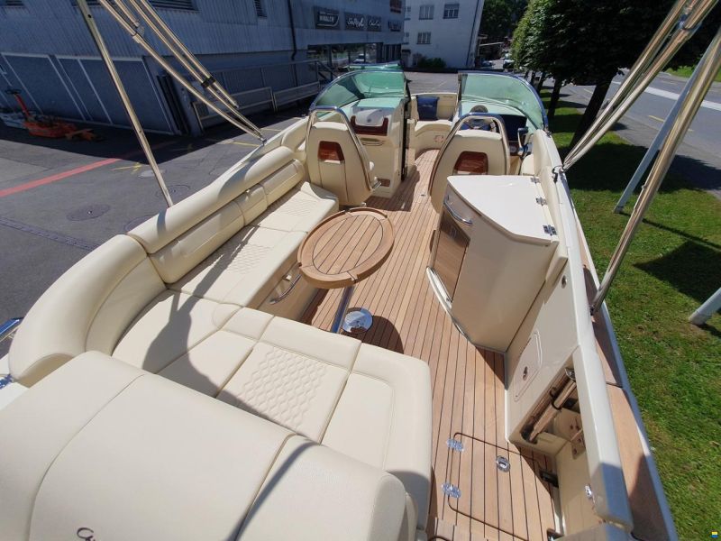 Chris Craft Launch 28 GT