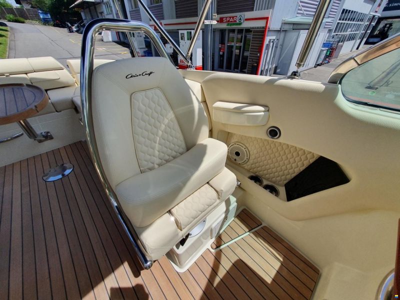 Chris Craft Launch 28 GT