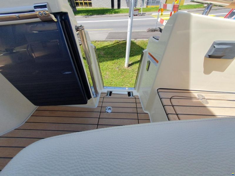 Chris Craft Launch 28 GT