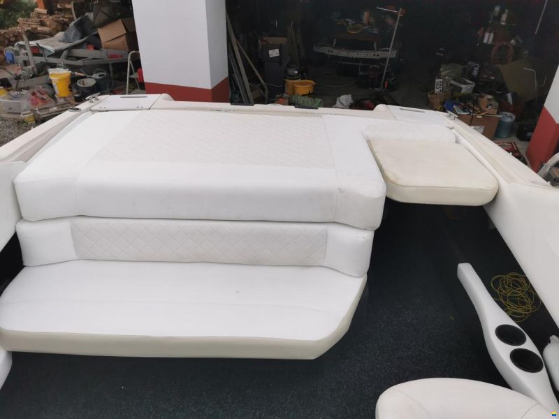Regal 2100 LSR