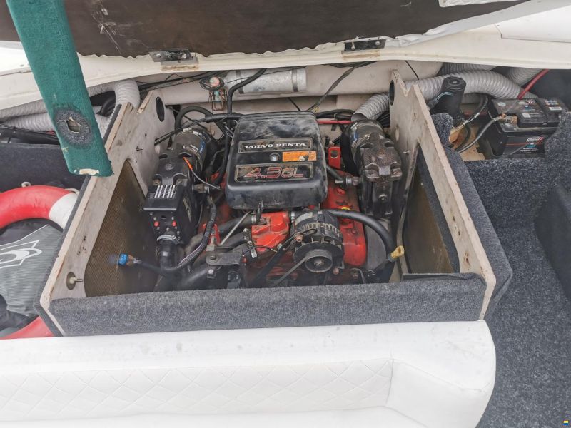 Regal 2100 LSR