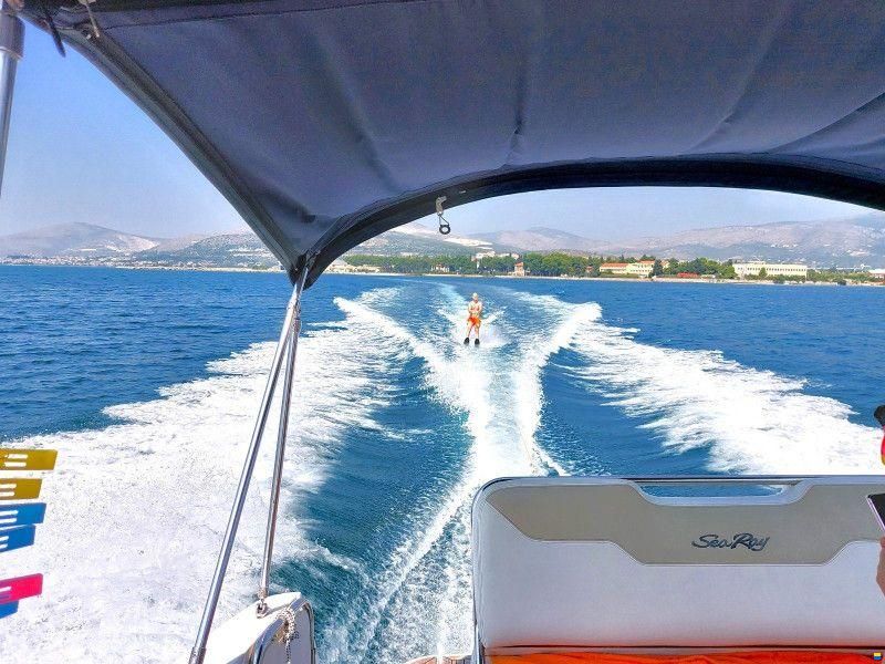 Sea Ray 255 Sundancer