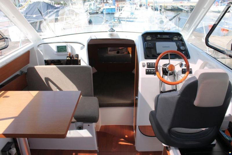 Jeanneau Merry Fisher 755