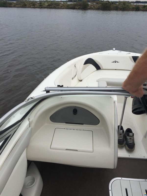 Mariah Bowrider SX 22