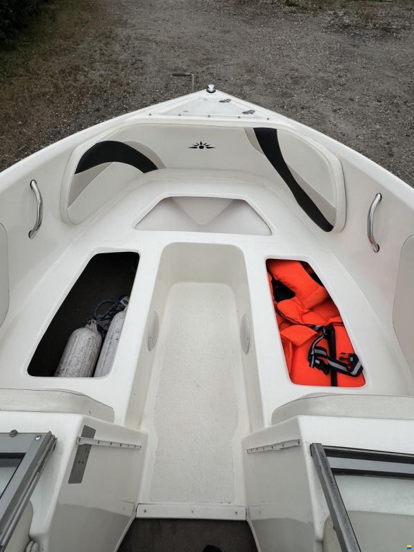 Mariah Bowrider SX 22