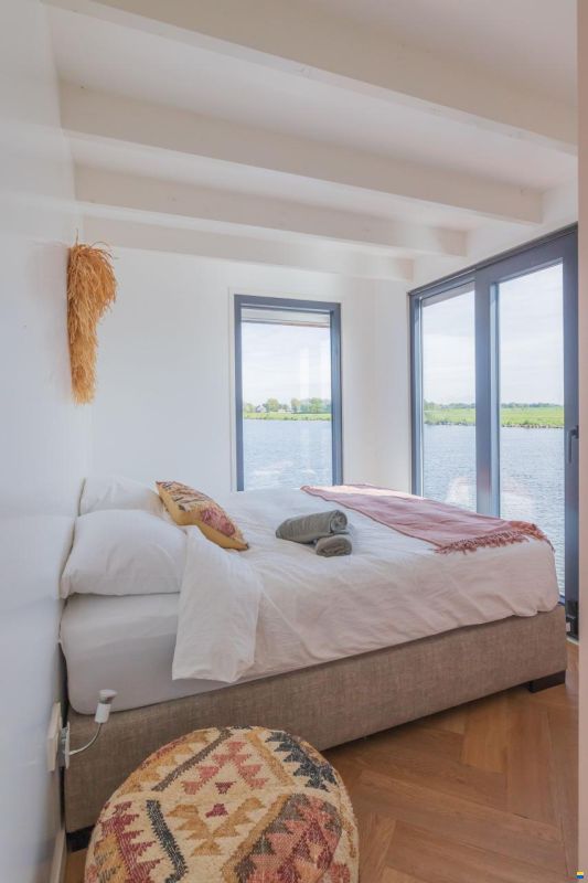 Surla (met Tender) Houseboat 15 Volledig