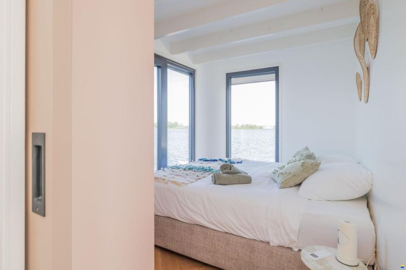 Surla (met Tender) Houseboat 15 Volledig