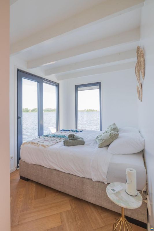Surla (met Tender) Houseboat 15 Volledig