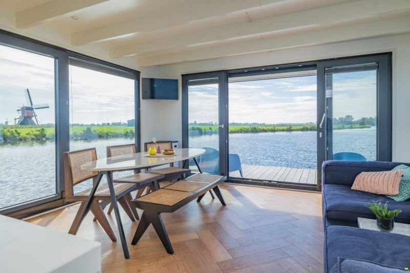 Surla (met Tender) Houseboat 15 Volledig
