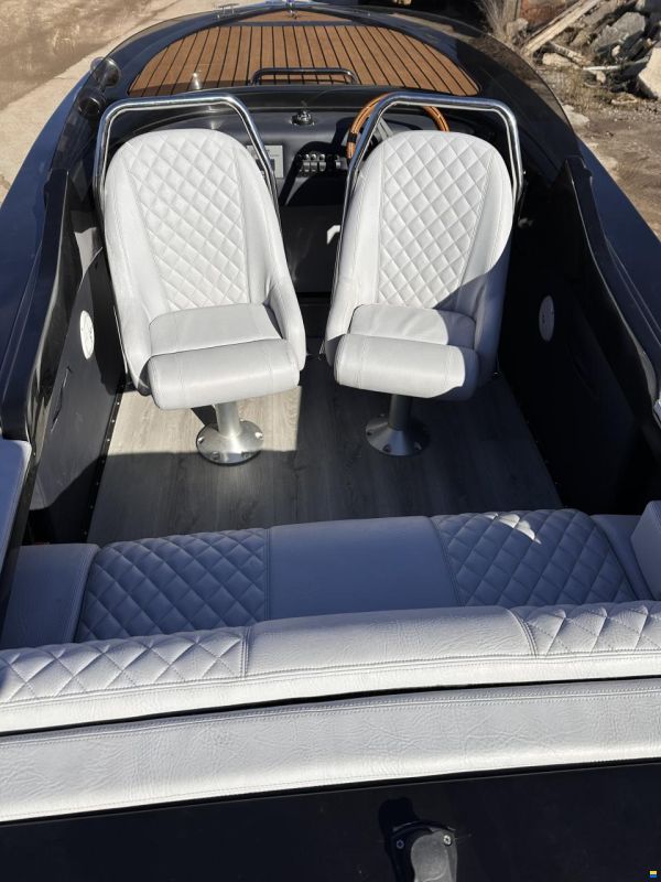 Rialine Electric Boat