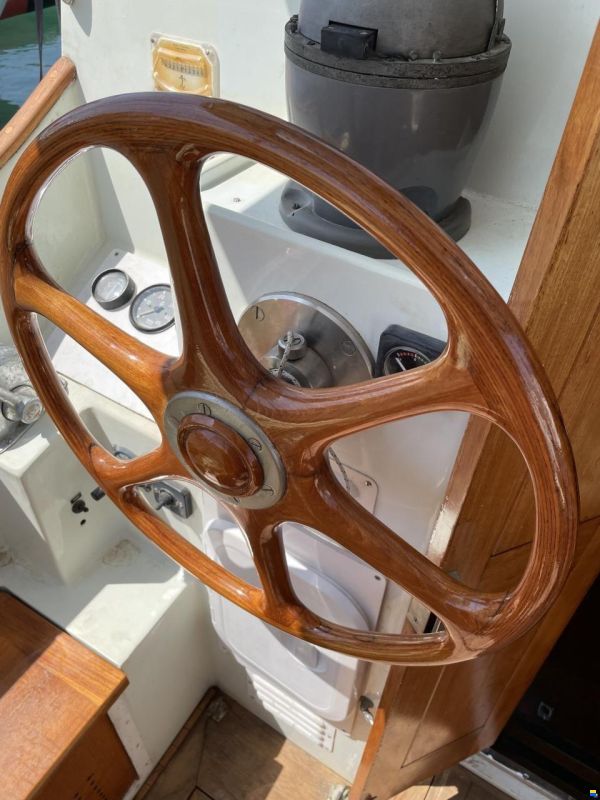 Camper & Nicholsons 38