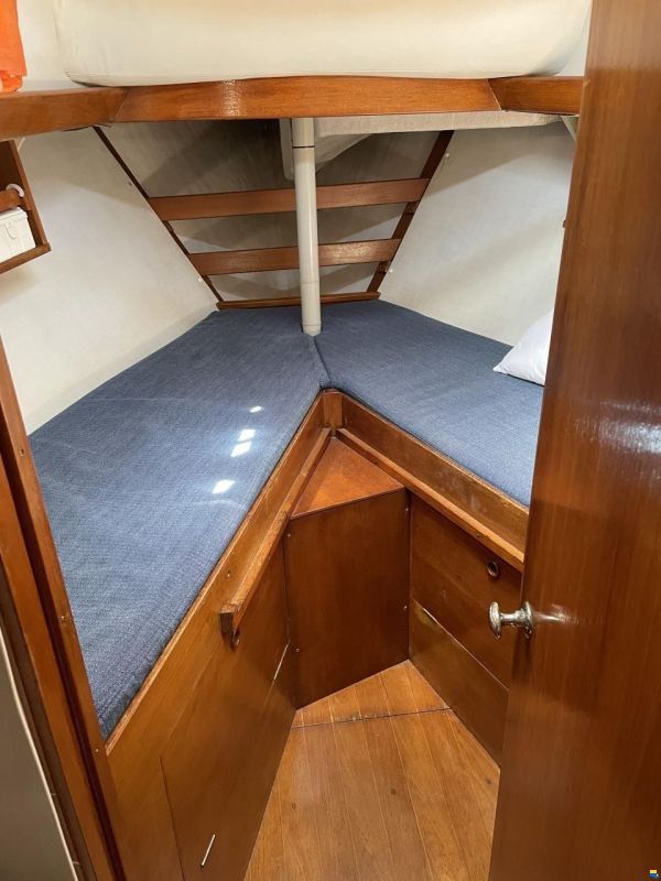 Camper & Nicholsons 38