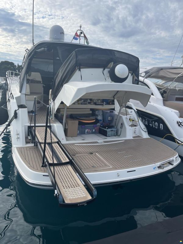 Cranchi M44 HT