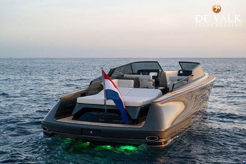 Reborn 38 Bowrider