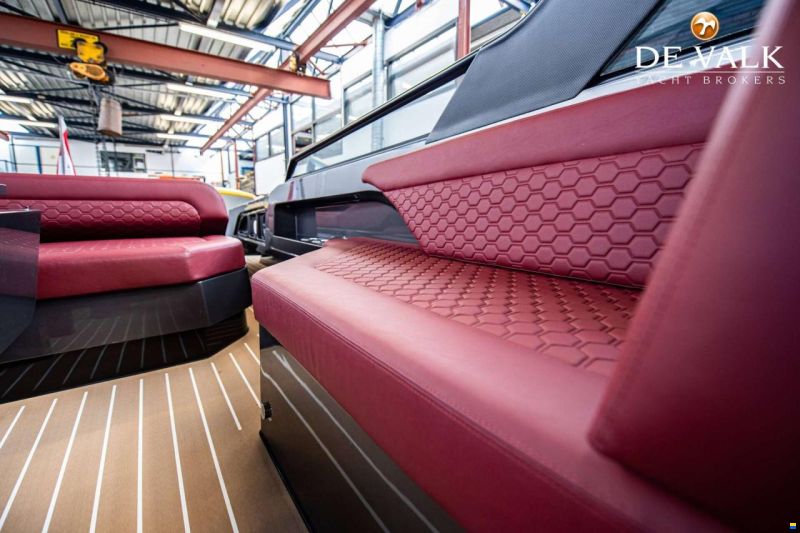Reborn 38 Cabin