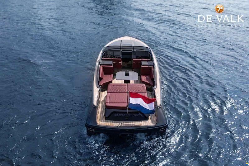 Reborn 38 Cabin