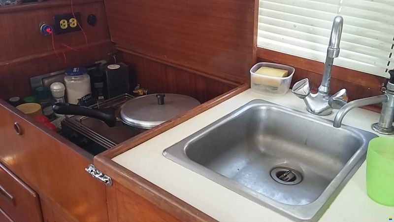 Marine Trader Europa 33 Trawler