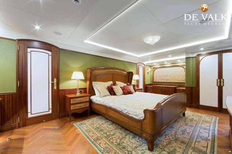 Van der Valk Explorer 37M
