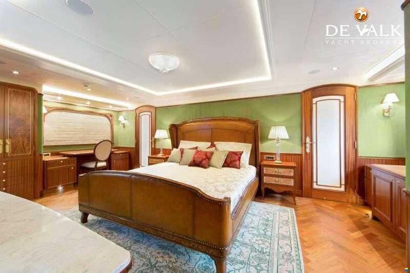 Van der Valk Explorer 37M