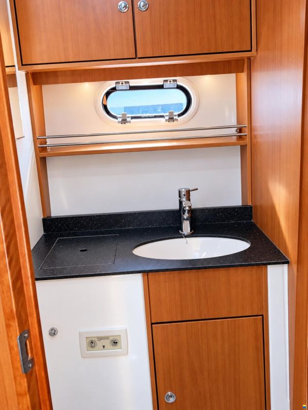 Bavaria Sport 38