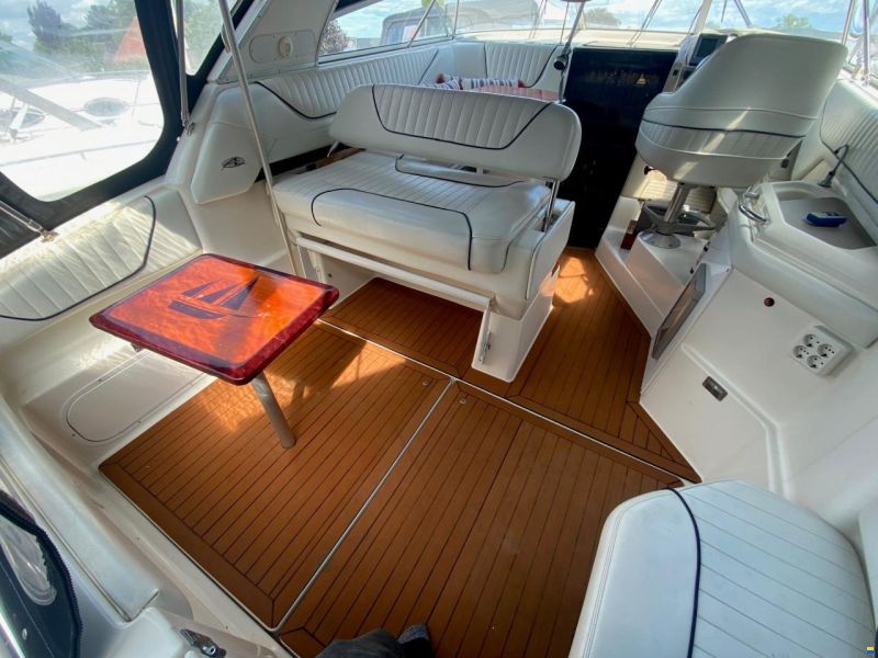 Bayliner 3255 Avanti
