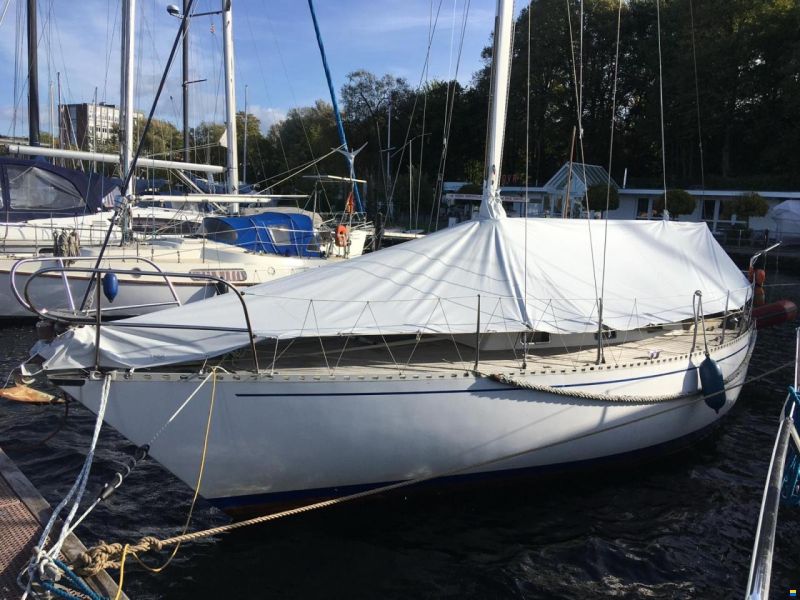 Tourensegelyacht