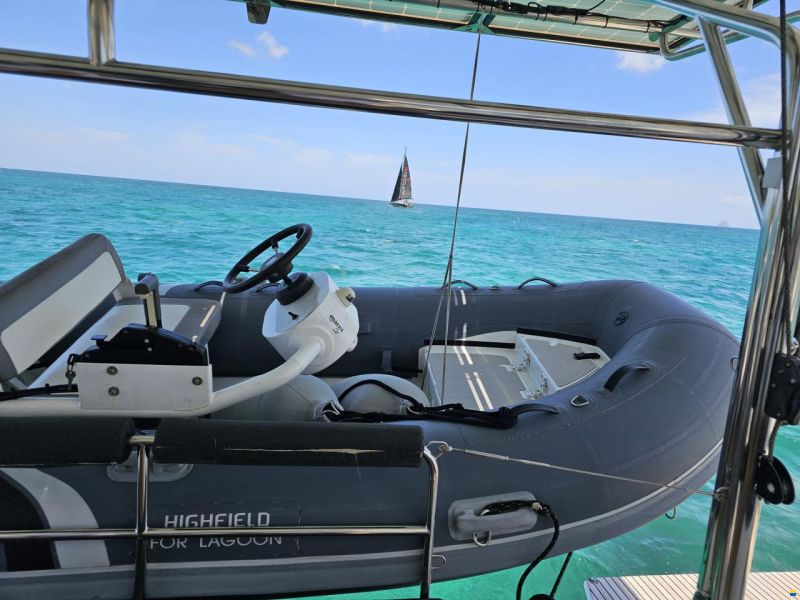 Lagoon 42