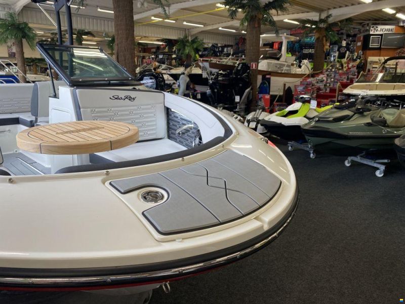 Sea Ray SPX 190