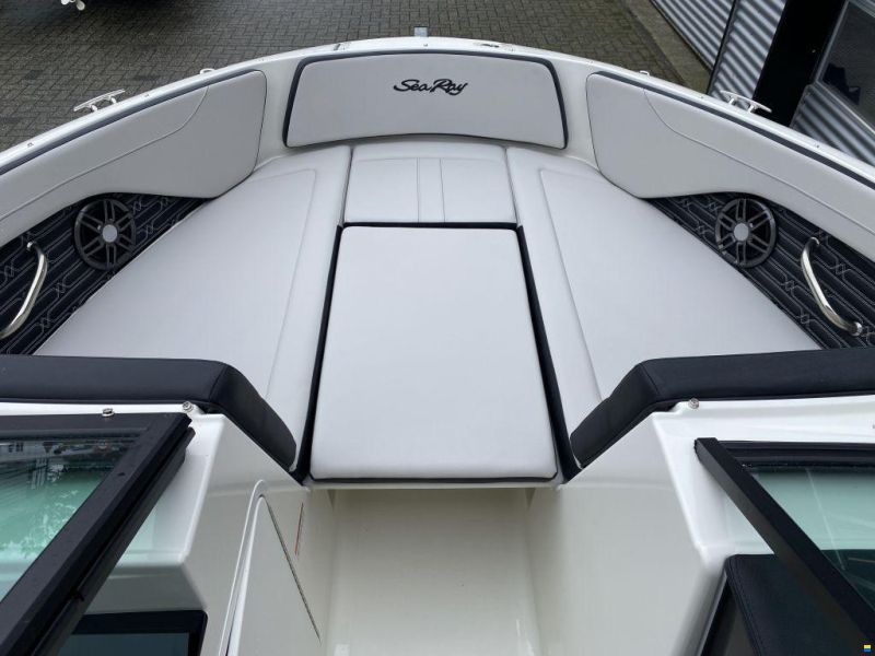 Sea Ray SPX 190