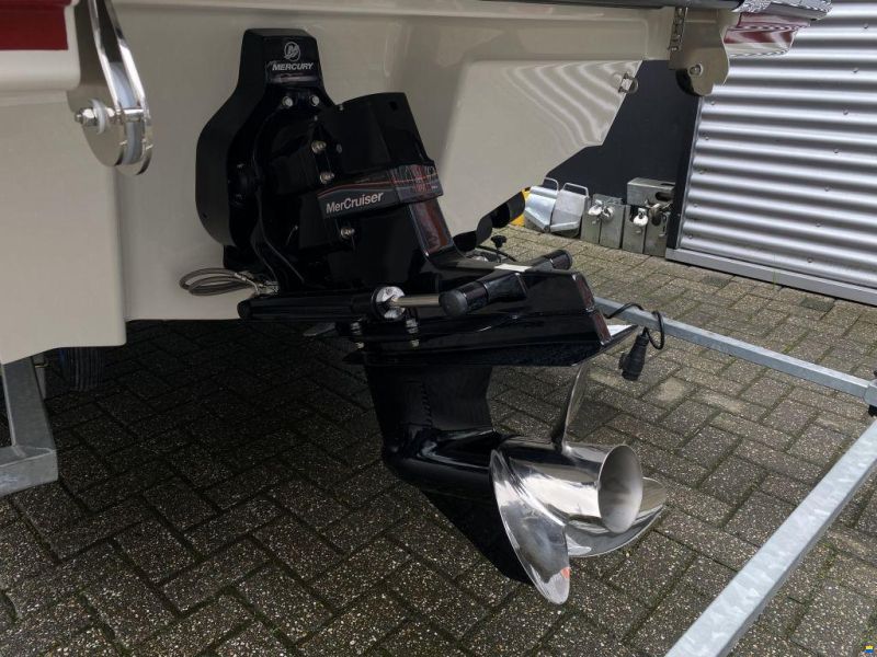 Sea Ray SPX 190