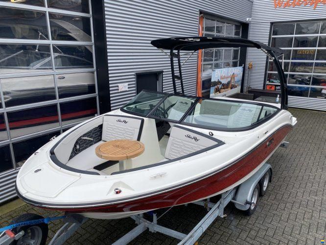 Sea Ray SPX 190