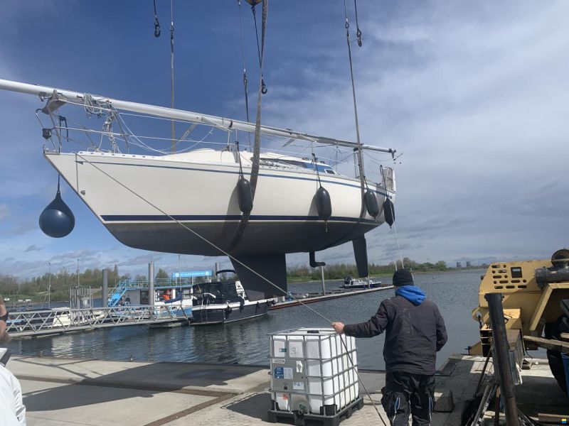 Polaris 765