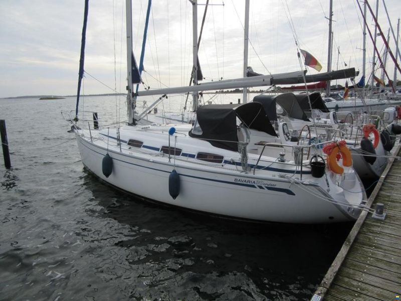 Bavaria 30 cruiser