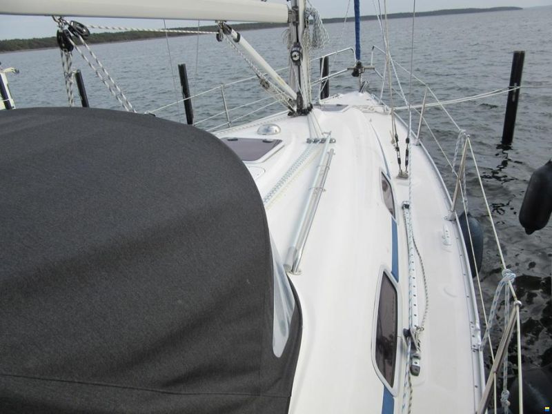 Bavaria 30 cruiser