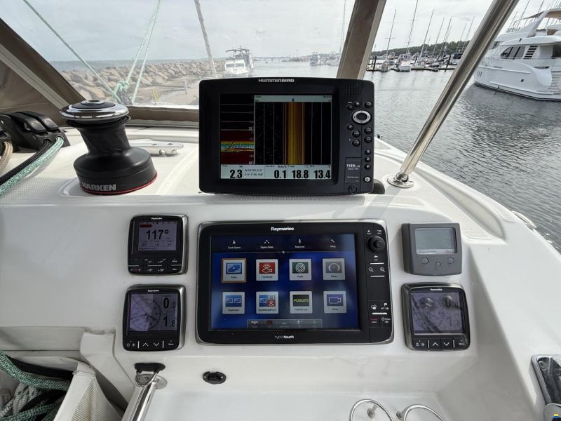 Lagoon 39