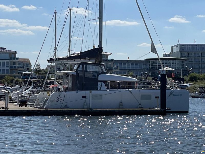 Lagoon 39