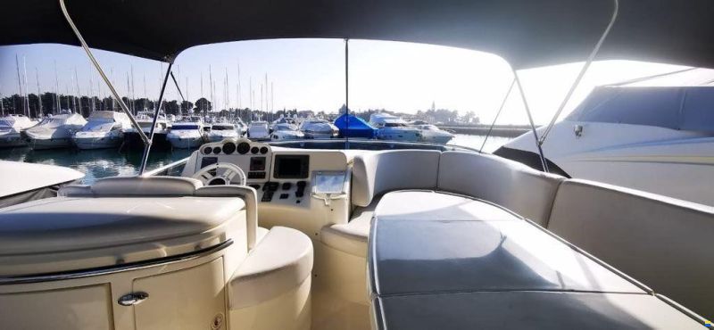 Azimut 50 FLY - 2006 - 3 KABINEN