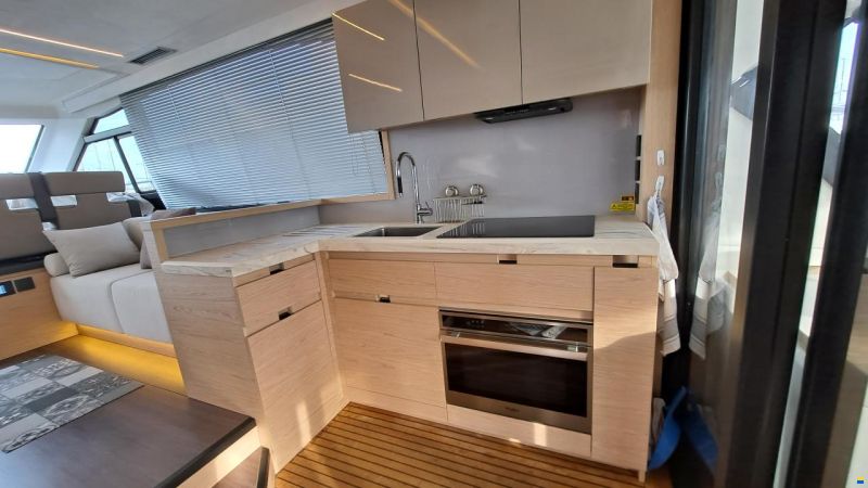 Beneteau Monte Carlo 52 Flybridge
