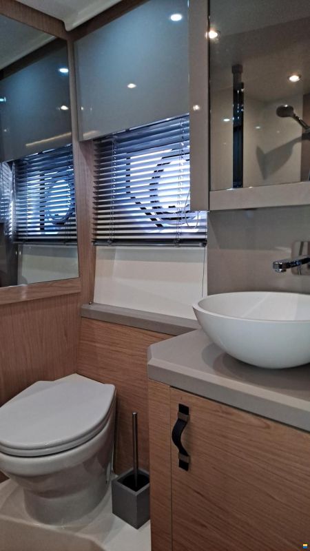 Beneteau Monte Carlo 52 Flybridge