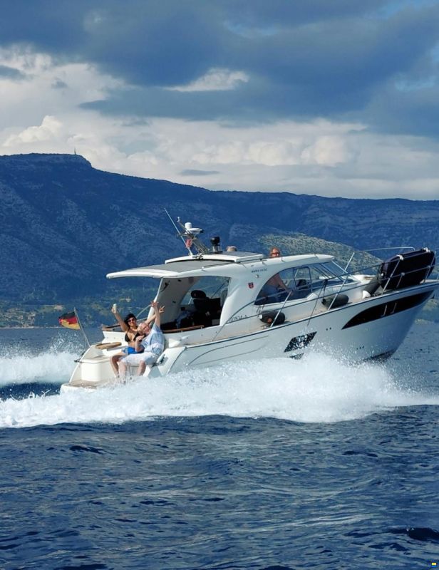 Marex 310 Suncruiser