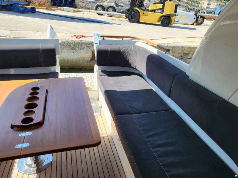 Marex 310 Suncruiser