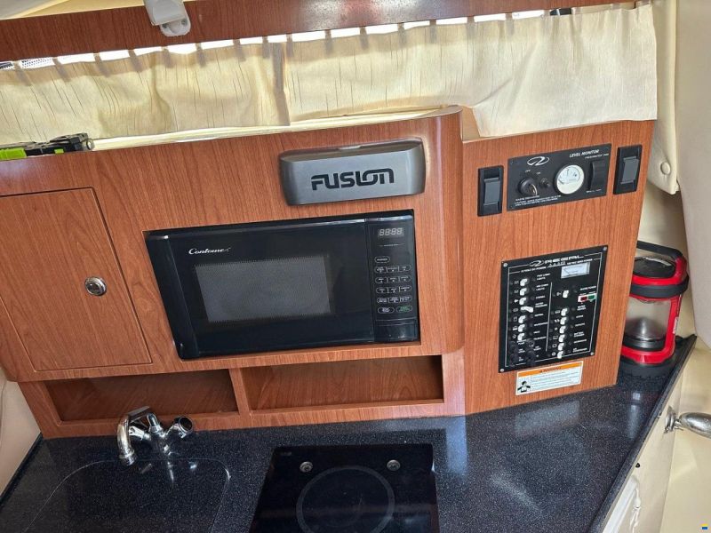 Regal Comodore 2565