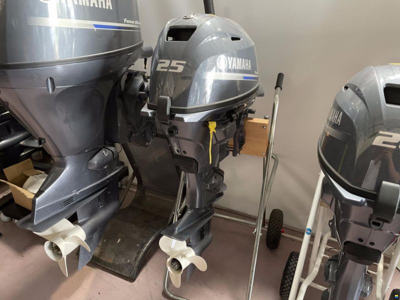 Yamaha F 25 GMHS