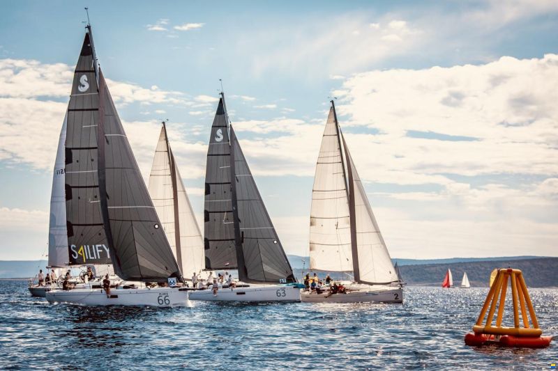 Beneteau First 36