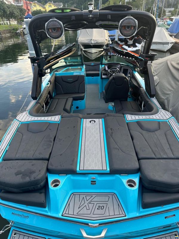 MasterCraft XT20