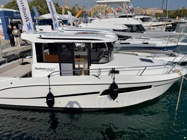 Rodman 890 Ventura