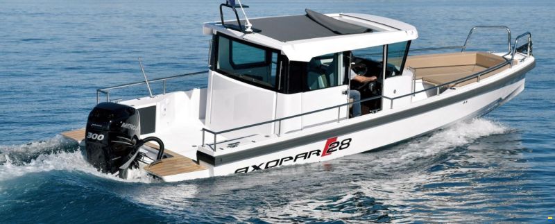 Axopar 28 Cabin